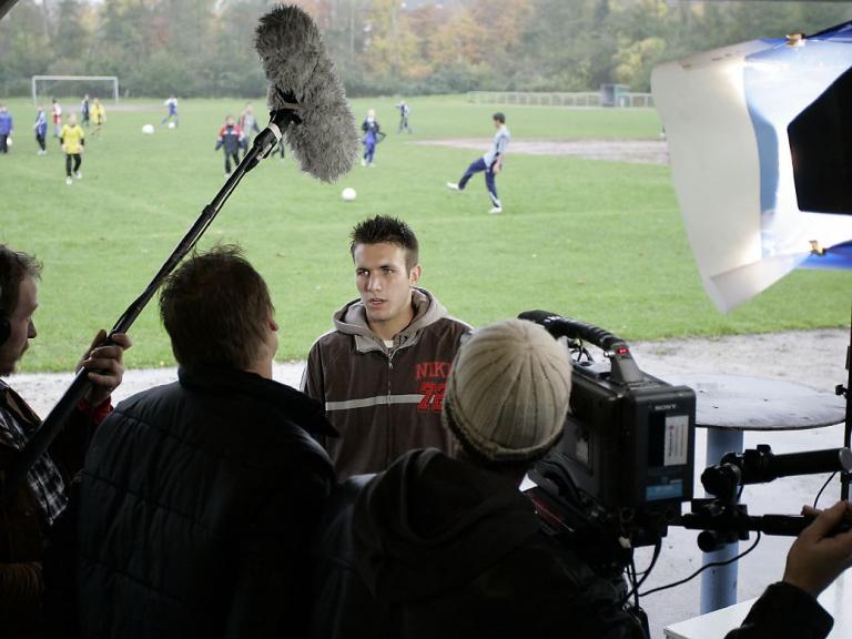 TV-Kameras im Waldstadion (2005)